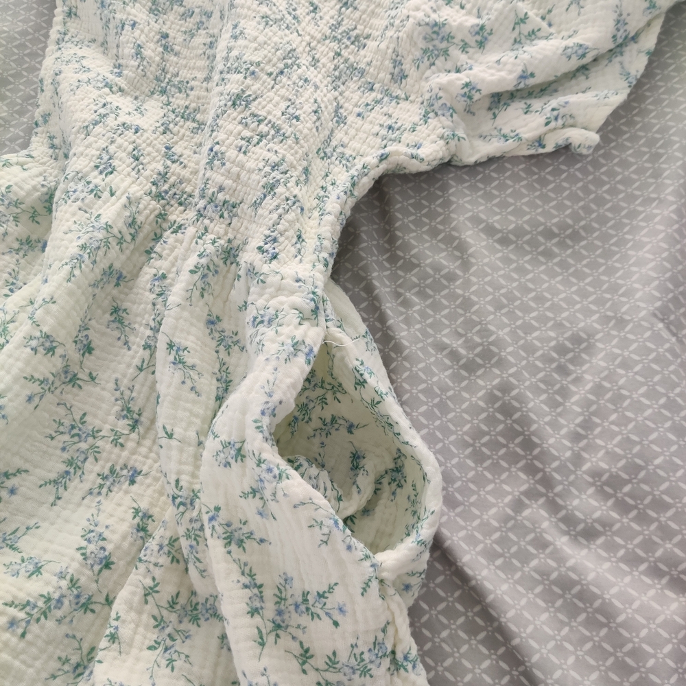 Ivy City Co Pale Blue Floral Maxi Dress with Puff Sleeves - Picture 6 of 9